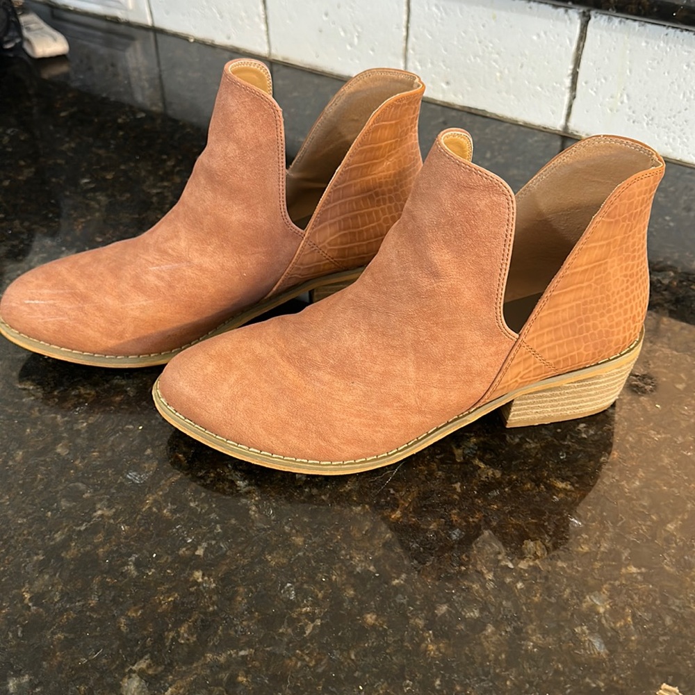 Brown ankle boots